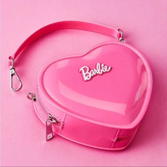🆕 ‼️HOST PICK‼️ Barbie Series Love Heart Shaped Mini Bag 💗 - Picture 3 of 5